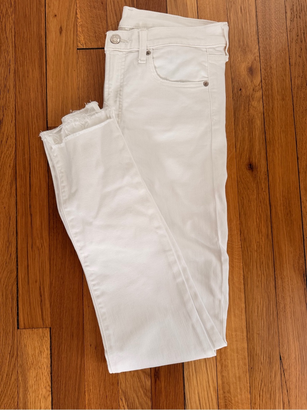 GAP White Women's Skinny Jeans with Raw Hem Detail